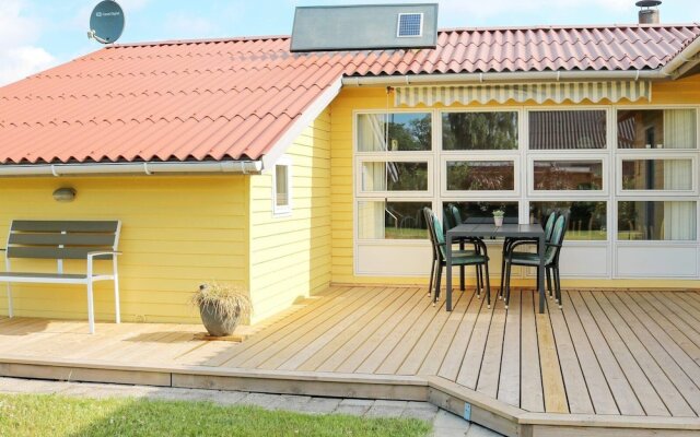 6 Person Holiday Home in Hadsund