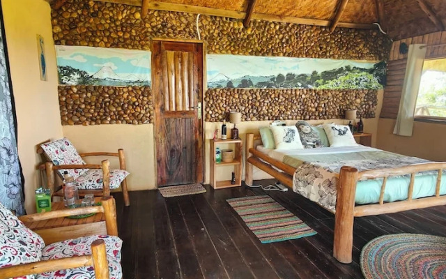 Agandi Uganda Eco-lodge