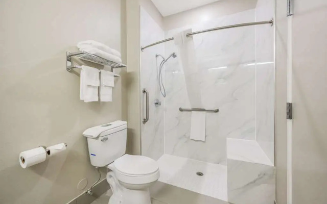 SureStay Studio by Best Western Conroe Downtown