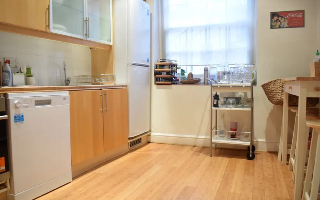 2 Bedroom Flat in Paddington