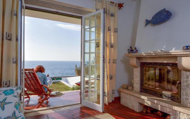 Villa over the Ocean in Magoito-Sintra