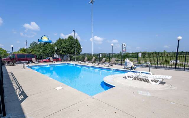 Days Inn by Wyndham Dayton Huber Heights Northeast