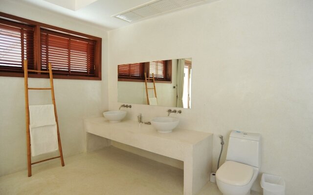 Maenam Hills Villa