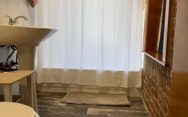 Manhattan Private Bedroom Hostel