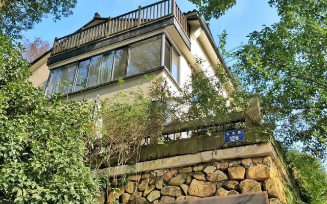 West Lake Reclusive Life Villa Yangmeiling Branch