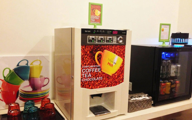 iCheck inn Gems Center Silom