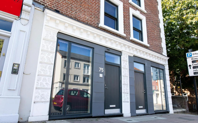 Unique Central Town House