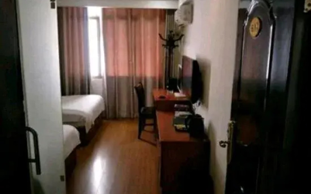 Jiangzheng Hotel