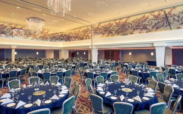 The Luxury Central Cardiff Signature Hotel By Belvilla