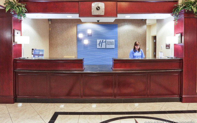 Holiday Inn Express Hotel & Suites Gainesville by IHG