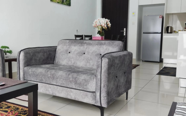 Homestay2 KL KLCC Ampang, entire Condo, Balcony, 5-10 min to Zoo, Keramat Setiawangsa Pandan Cheras, 2-7px, Pool anytime, 2free indoor parking, Cooking, Washer, Strong wifi, view Genting – Guest Rooms – Ampang