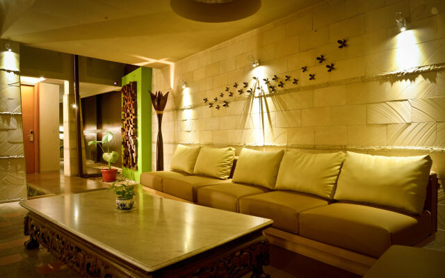 Tibera Hotel Cibeunying