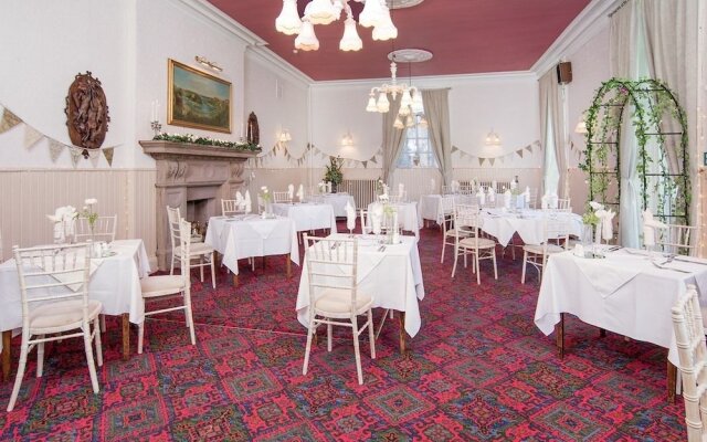 The Tankerville Arms Hotel