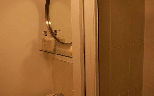Station Suite - Simple2let Serviced Apartments