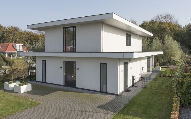 Modern House in a Quiet Park in Harderwijk and With Jacuzzi