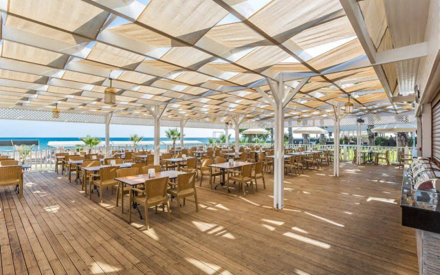 Mary Palace Resort & Spa