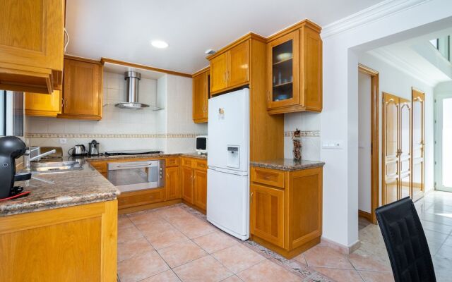 Hideaway Luxury Family Villa