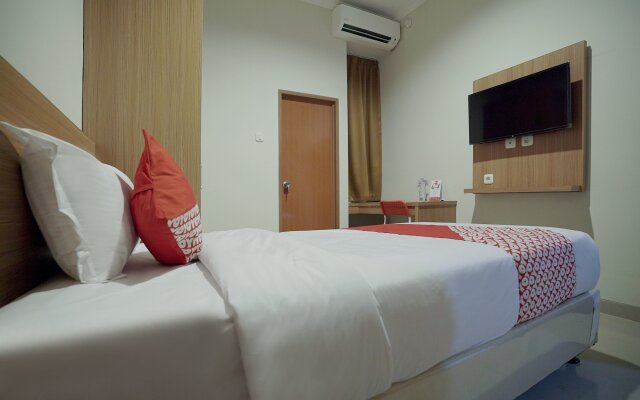 OYO 415 Kartini 8 Residence