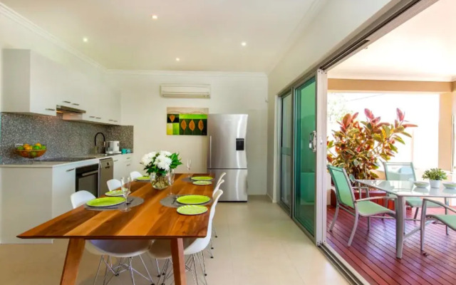 Adelphi Waterfront 2 Bedroom Ground Floor Home