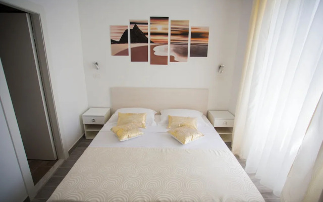 Nirvana Garden Rooms