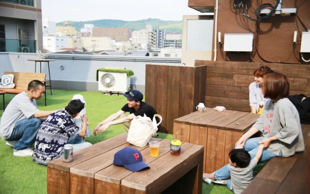 hostel&galleryGisgood