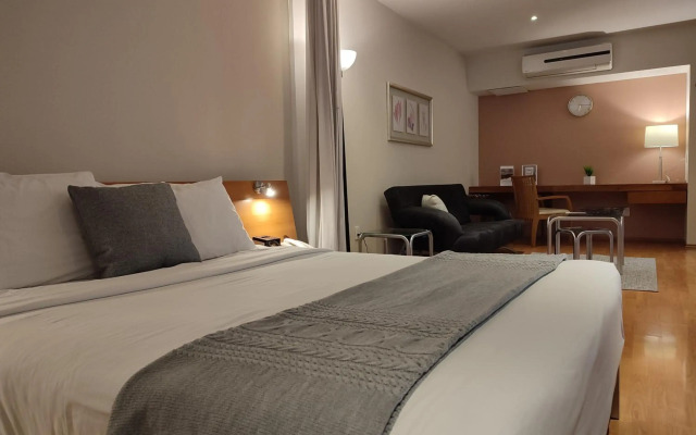 Lombardo Suites