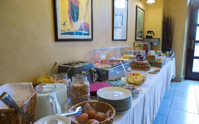 Hotel Rous
