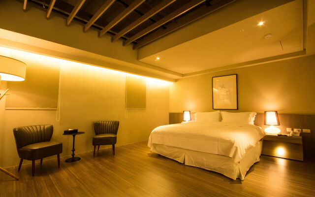 No. 9 Hotel