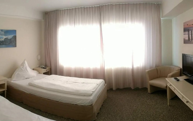 Schloss Hotel Benrath