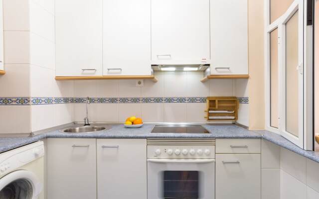 MalagaSuite Torremolinos Beach Apartment