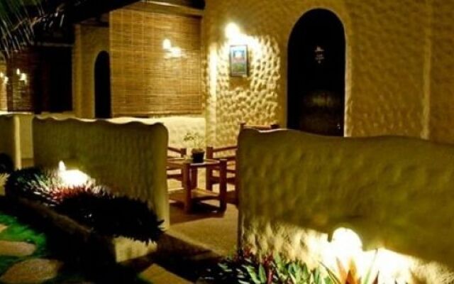 Charts Resort & Art Cafe