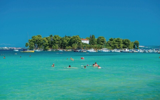 Stunning Home in Preko With 2 Bedrooms and Wifi