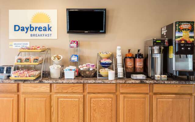 Days Inn by Wyndham Madison