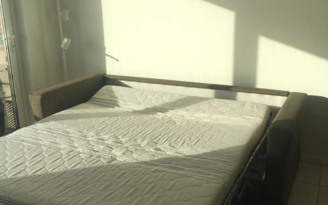 Studio 4 pers met Frontaal Zeezicht & privé zwembad Oostende