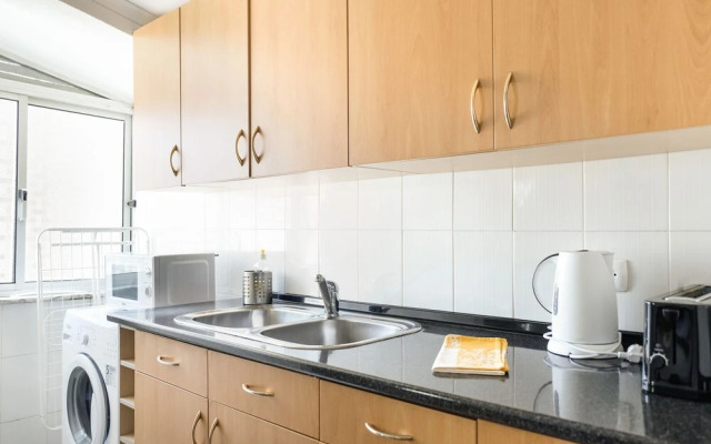 06 Olive Grove Apartment