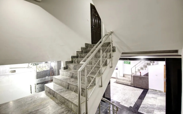 Hotel S B Inn