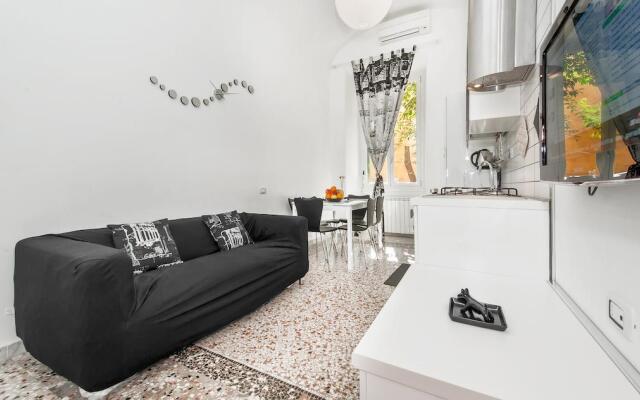 Apartment Black & White