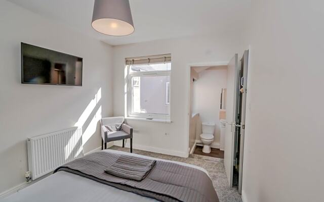 Newhall Lodge