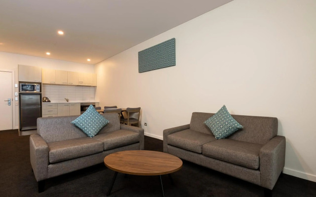 Nesuto Stadium Hotel and Apartments