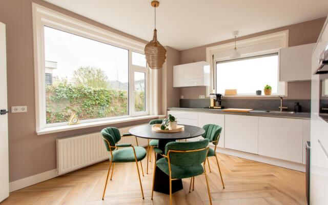 Luxury Mansion at the Harbor Families Only