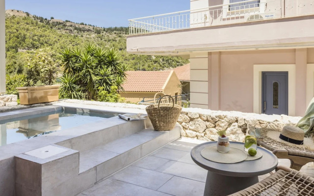 Assos Chromata Villas