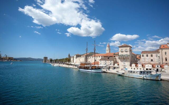 Sea-view Holiday Home in Trogir With Garden