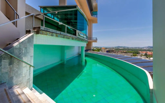 Hilltop Wellness Resort