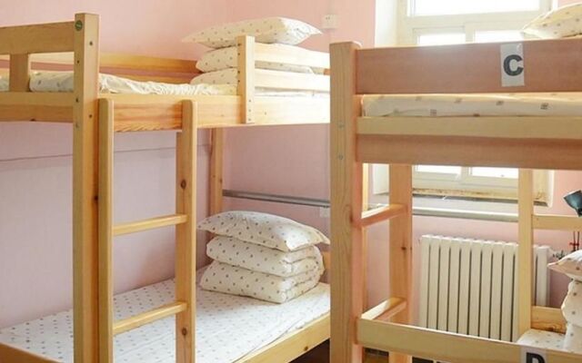 Beijing Xiaofengxian Featured Hostel