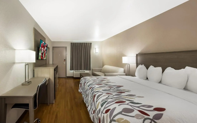 Red Roof Inn & Suites Thomasville