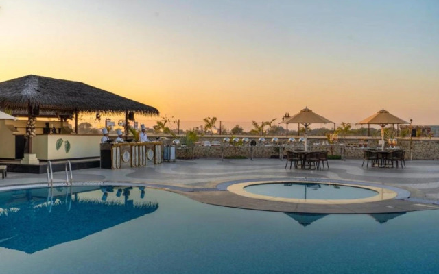 Shyama Sarovar Portico