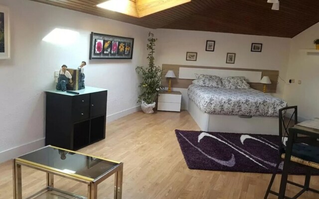 Studio in Madrid, With Wonderful City View and Wifi