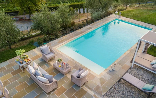 Valle del Sole Winery Farmhouse