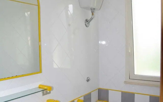Spacious Apartment for 4 People in Residence