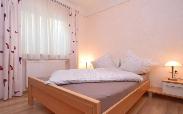 Charming Apartment With Terrace in Deggendorf